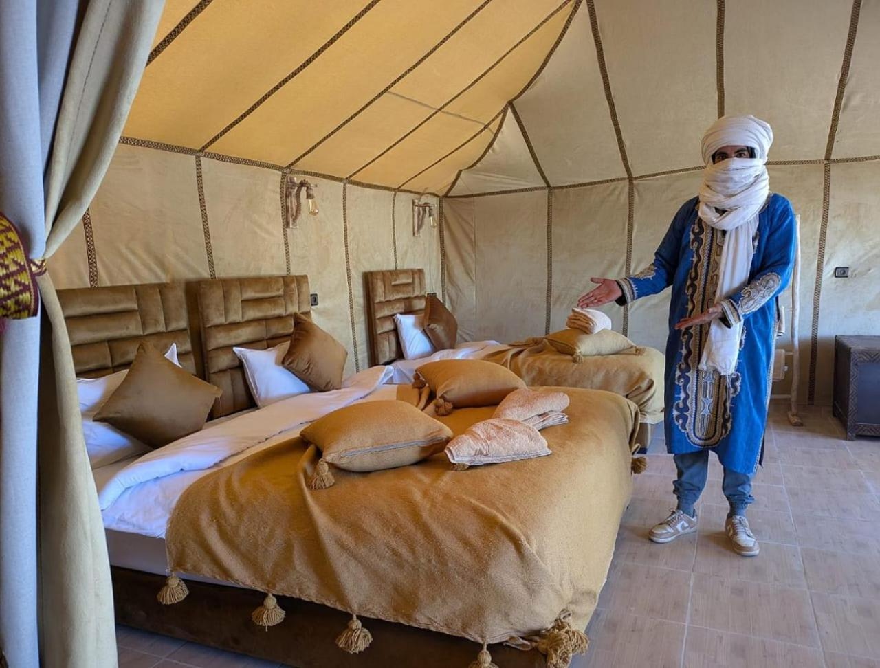 Отель Unique Sahara Camp Мерзуга Экстерьер фото